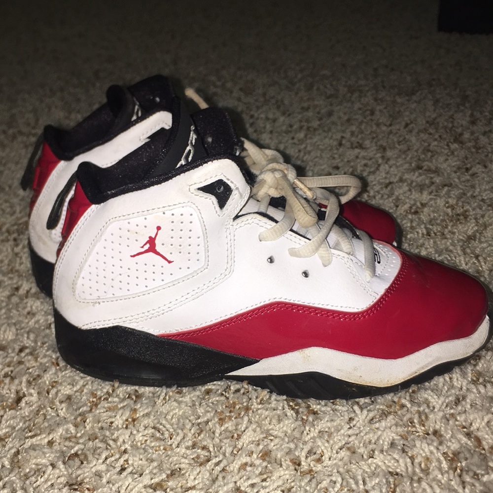 Jordan 6 Reds B Loyal